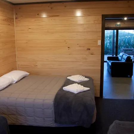 Greymouth Seaside Top 10 Holiday Park Room photo